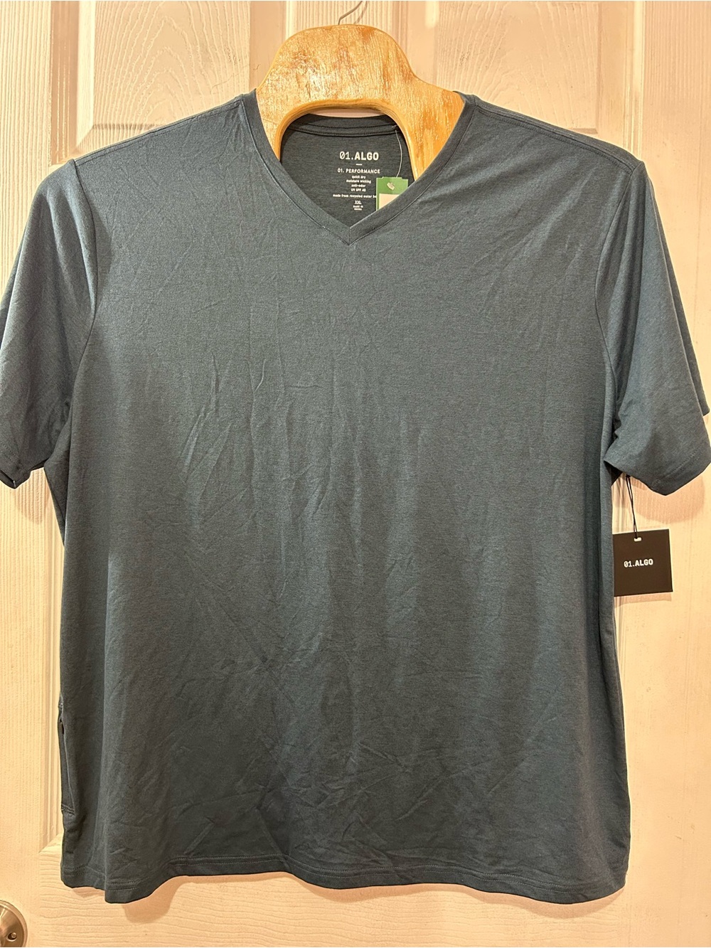 01.Algo Wes Performance Vee Shirt Men XXL Navy Quick Dry UPF 40 NWT